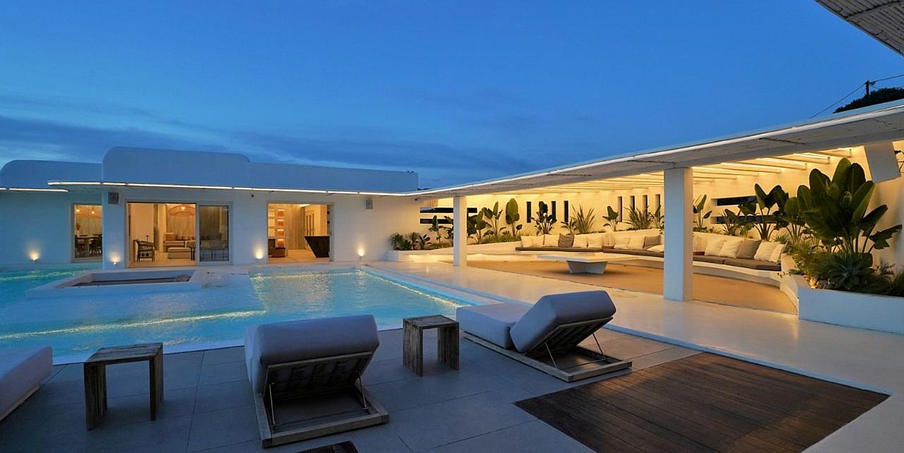 Villa Parides