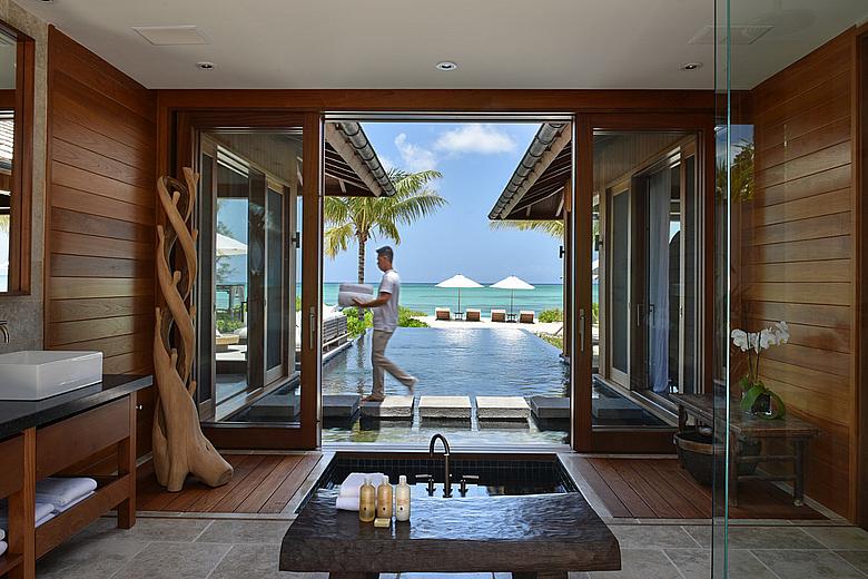 Love Pumpkin COMO Parrot Cay 3 bedroom villa with pool - Bathroom Love Pumpkin COMO Parrot Cay 3 bedroom villa with pool