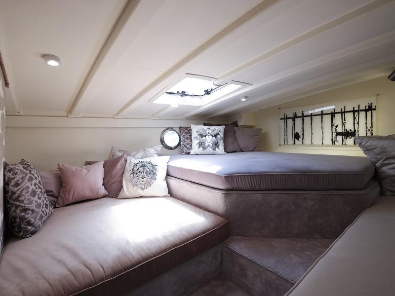 Alexa J - Luxury Superyacht , Corfu , Zakinthos 