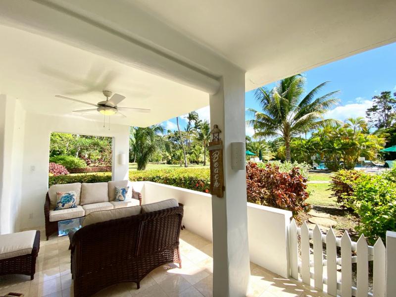 Glitter Bay 107 , Beachfront villas Barbados , Glitter Bay , Porters , St James , West Coast Barbados 