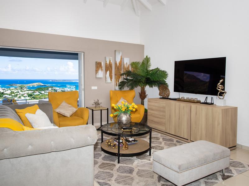 La Casa del Jefe , Orient Bay 