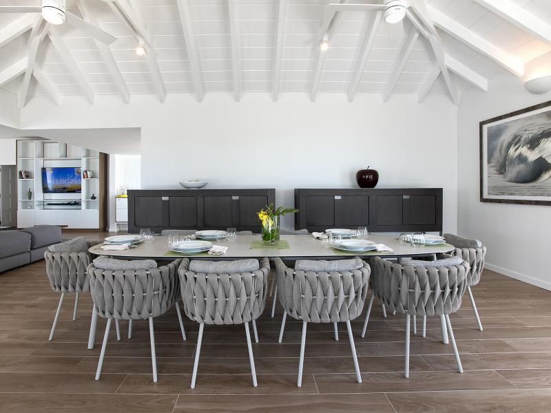 Le Caprice , Terres Basses 