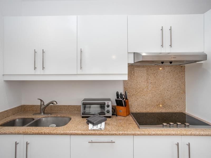 Marina 360 , Cupecoy 