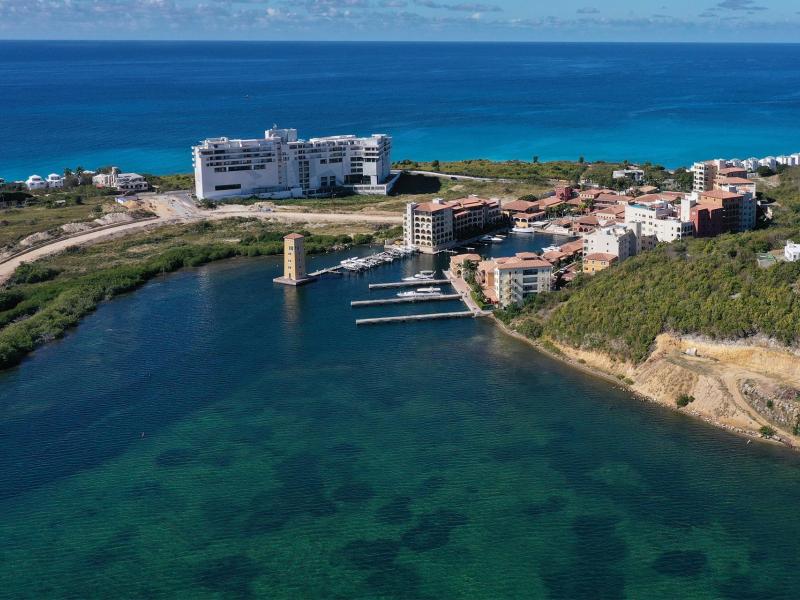 Marina 360 , Cupecoy 