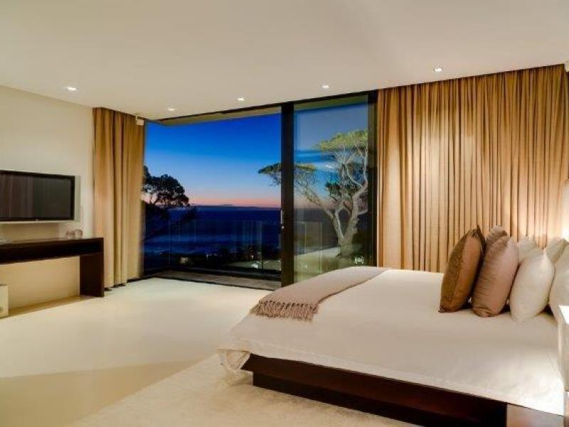 Magnetic , Cape Town 