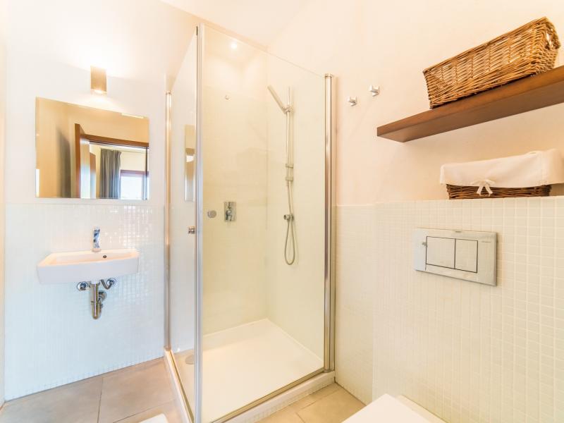 Son Sard , East , Son Severa 