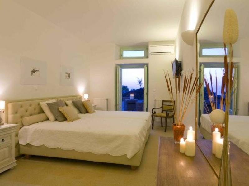 Whitesun , Santorini 