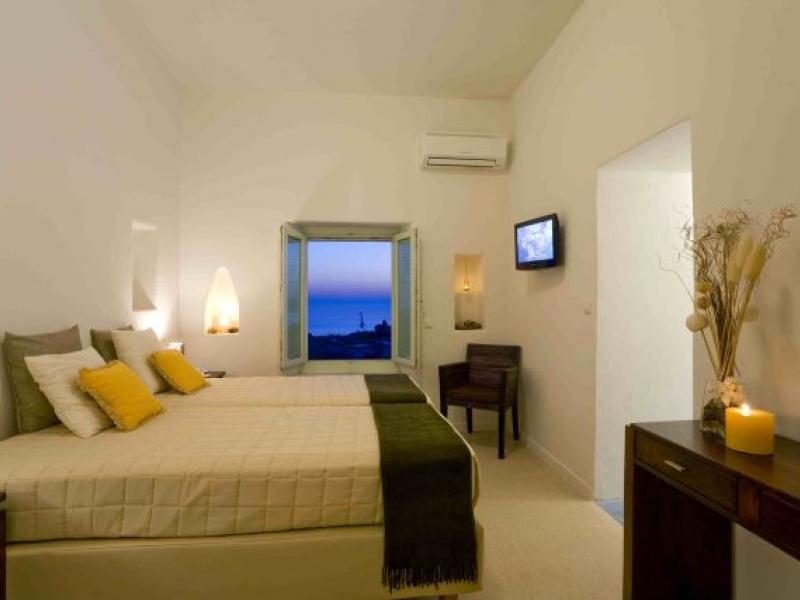 Whitesun , Santorini 