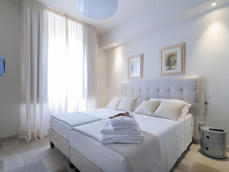 Villa Ceratonia , Puglia 