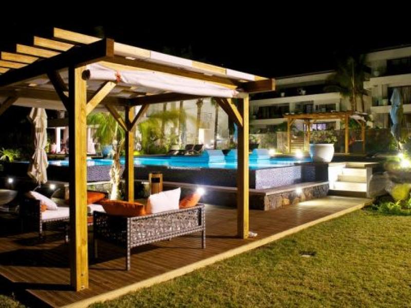 Leora Beach , South Coast 