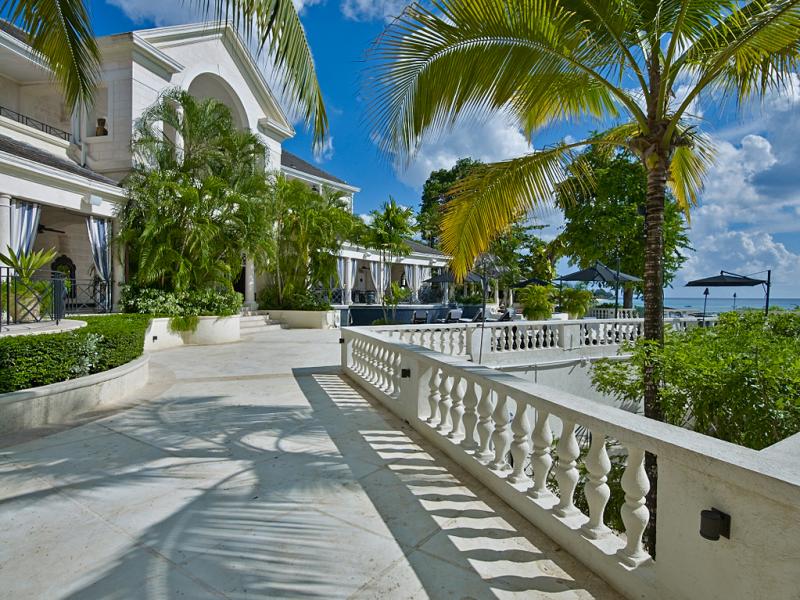 Cove Spring House - Beachfront , Beachfront villas Barbados , St James , The Garden, Barbados , Waterfront villas Barbados , West Coast Barbados 