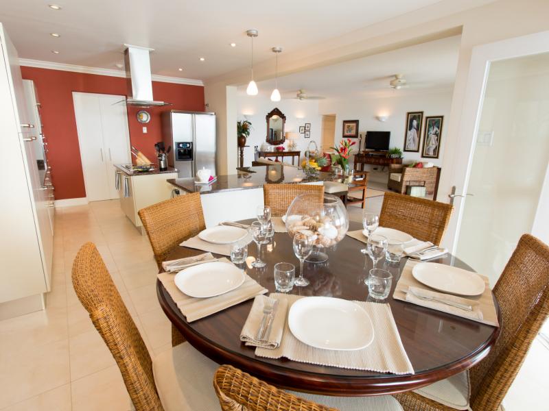 Sandy Hook 21 , Beachfront villas Barbados , South Coast Barbados 