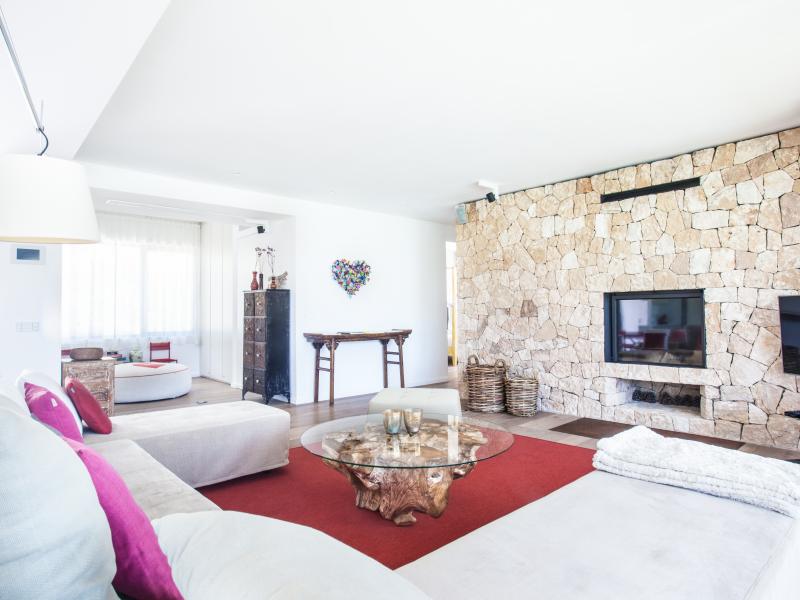 Can Concordia , South 