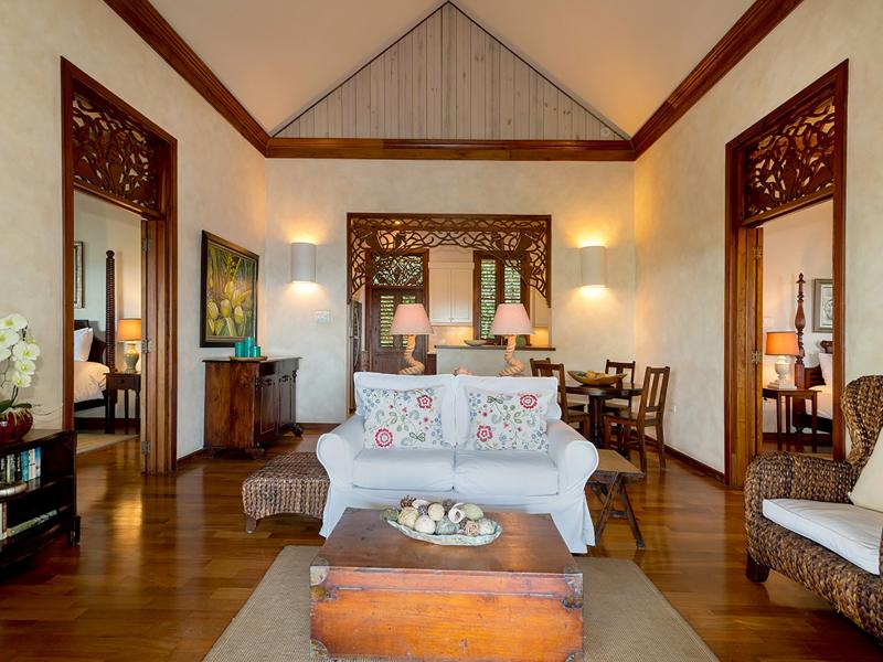 Hidden Bay by the Sea , Runaway Bay 