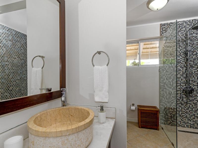 Sweet Spot on The Beach , Runaway Bay 