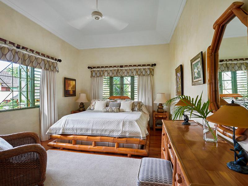 Keela Wee , Discovery Bay 