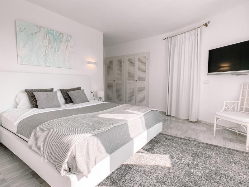 Villa Calypso , East 