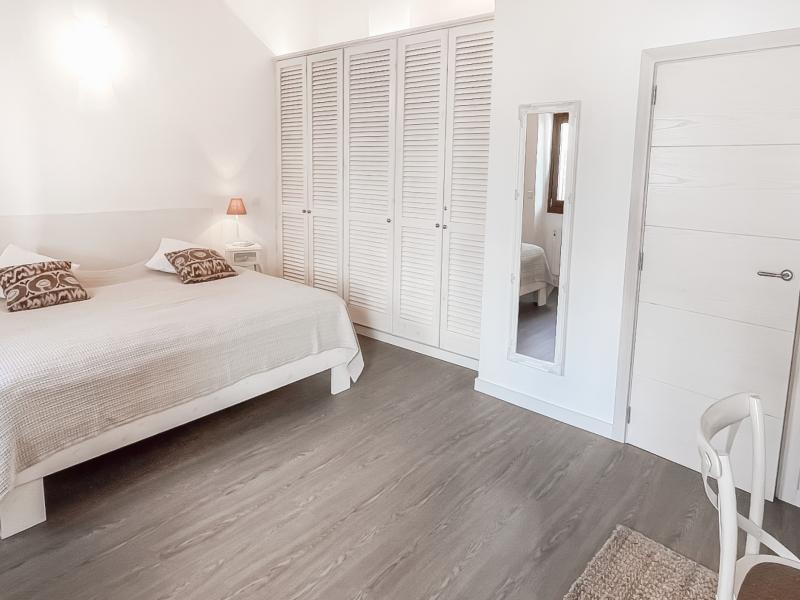 Casa Belisima , East 