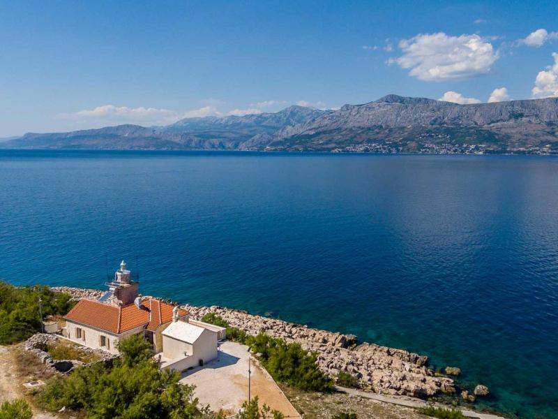 Lighthouse St. Nicholas , Islands 