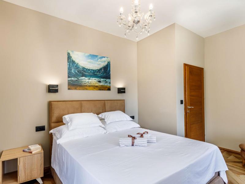 Lighthouse St. Nicholas , Islands 