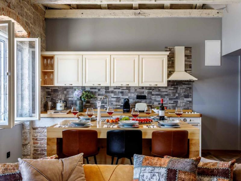 Lighthouse St. Nicholas , Islands 