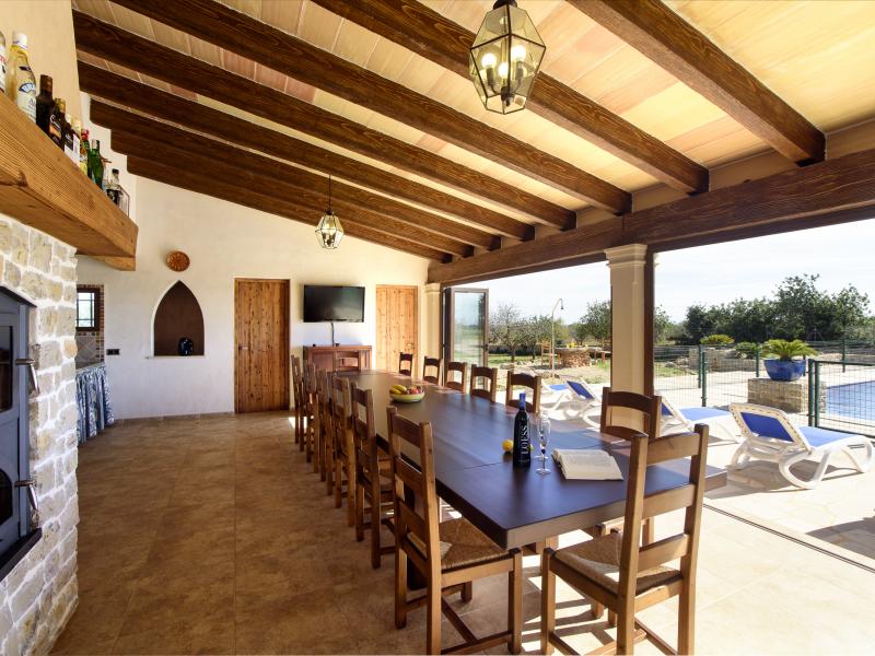 Villa Antonio , East 