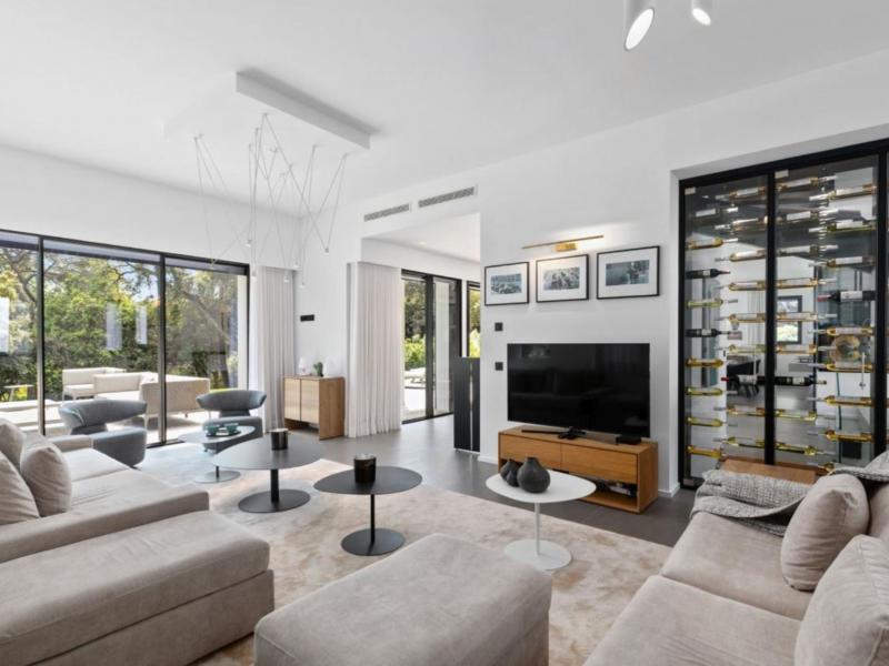 Antibes Estate , Cote D'Azur 