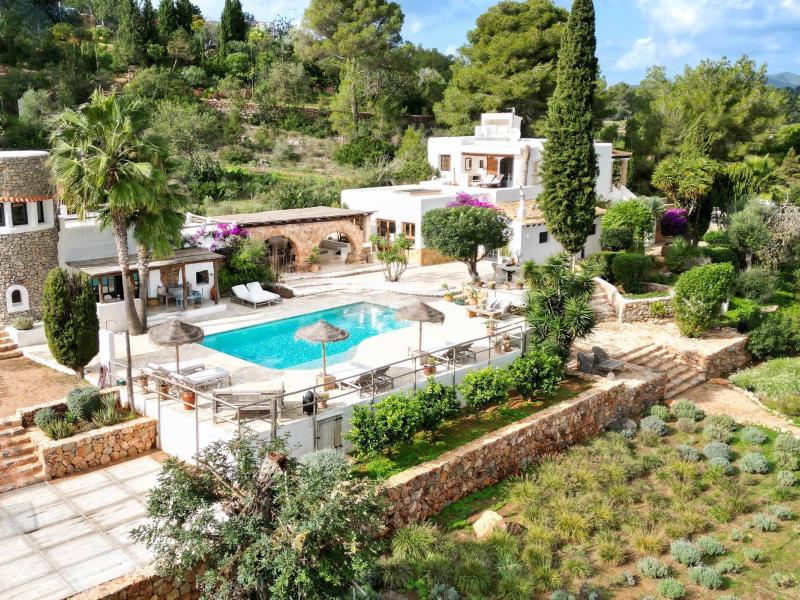 Can Daphne , Santa Gertrudis 