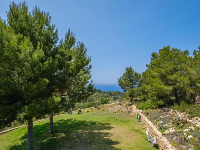 Can Savasana , Cala Salada 