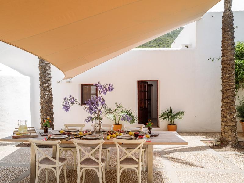 Can Xarraca , Portinatx 