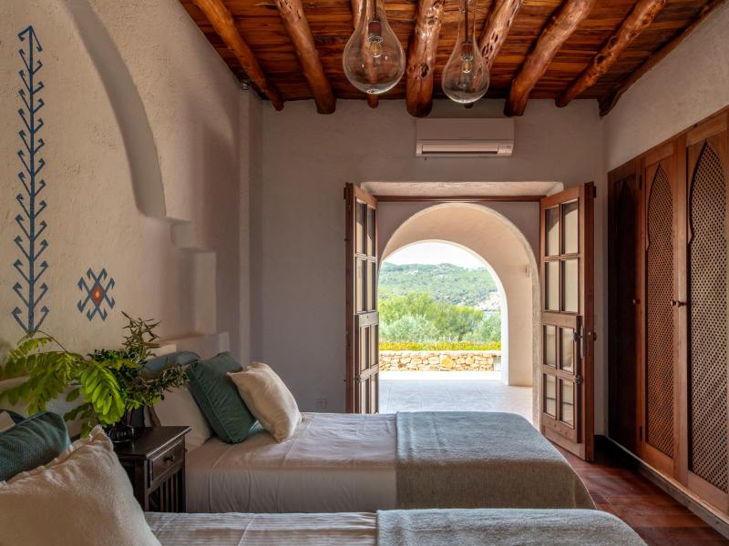 Can Xarraca , Portinatx 