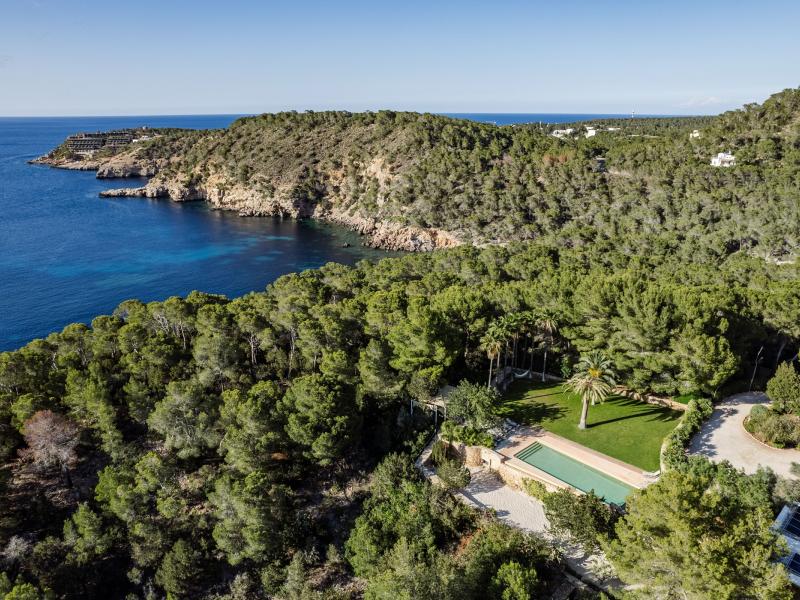 Can Xarraca , Portinatx 