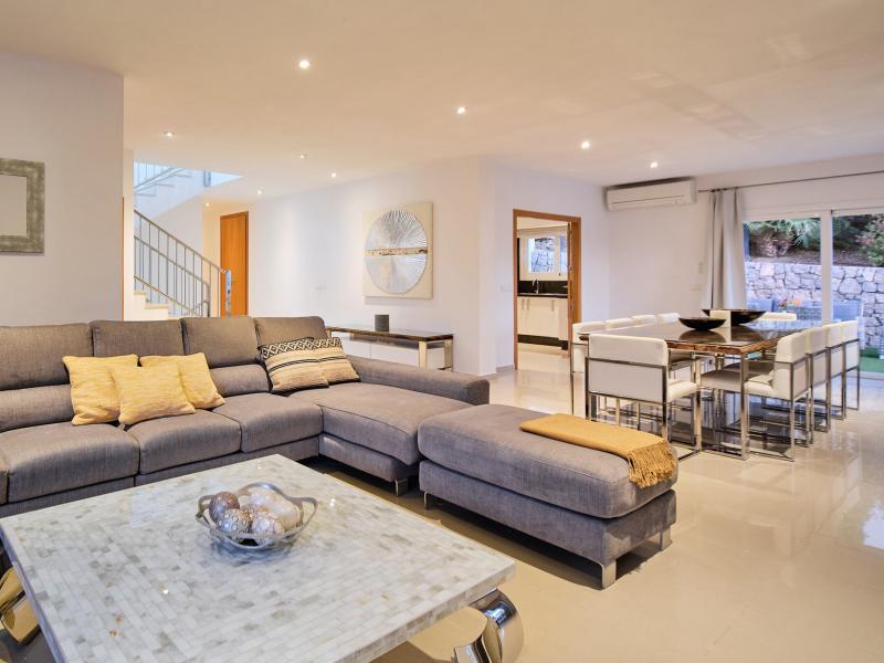 Villa Samy , Cap Martinet 