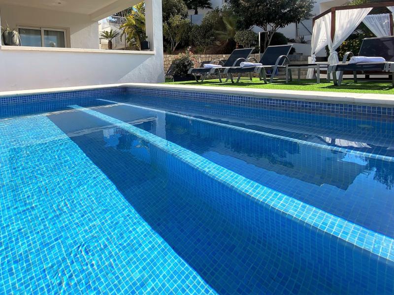 Villa Samy , Cap Martinet 