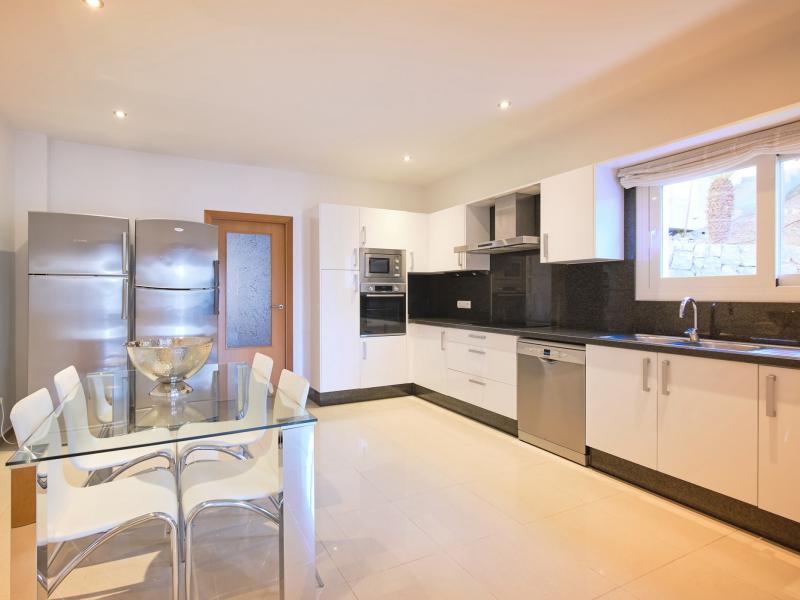 Villa Samy , Cap Martinet 