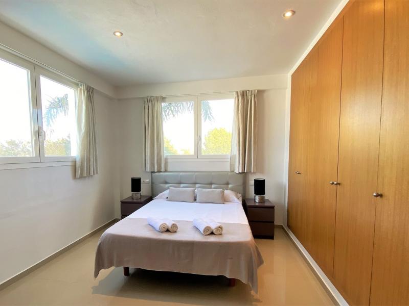 Villa Samy , Cap Martinet 