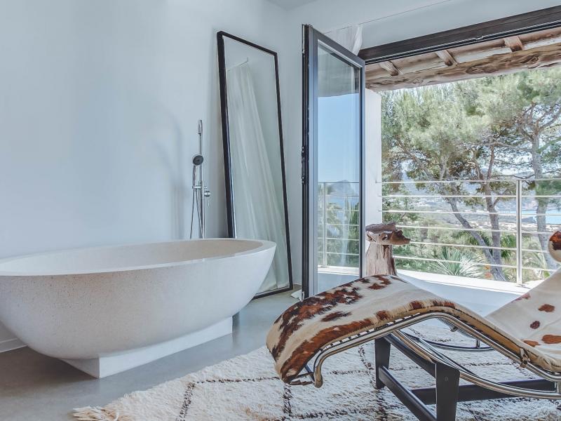 Villa Vivian , Cala Tarida 