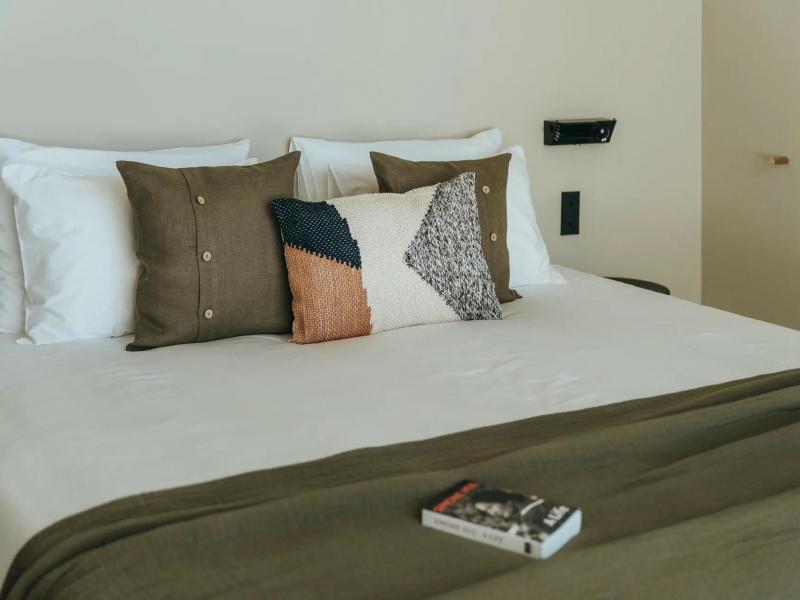 Villa Cascadia , Islands 