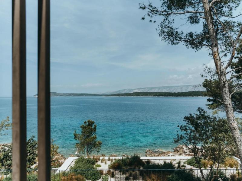 Villa Cascadia , Islands 