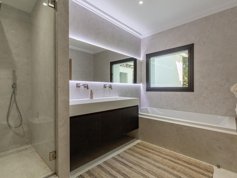 Laguna del Sol , Marbella 