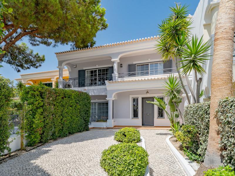 Villa Carmel , Algarve , Vale Do Lobo 