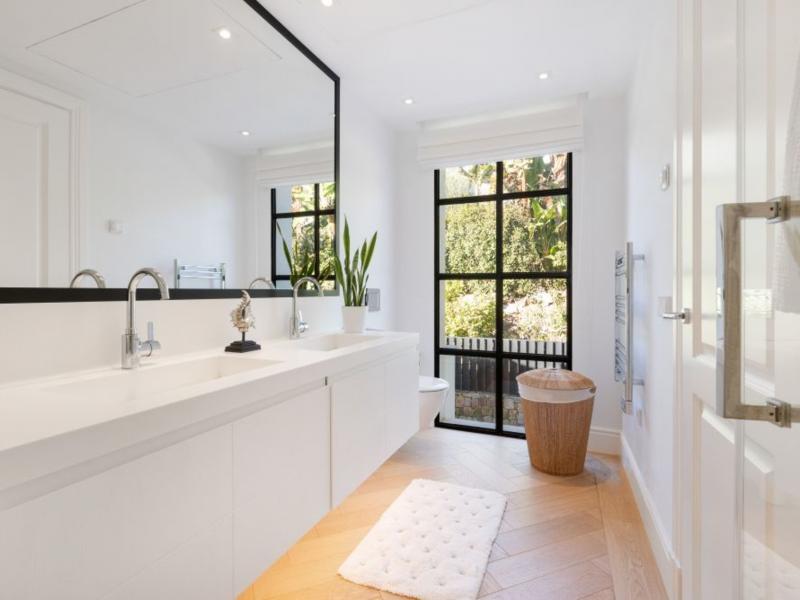 Villa Imogen , Marbella 