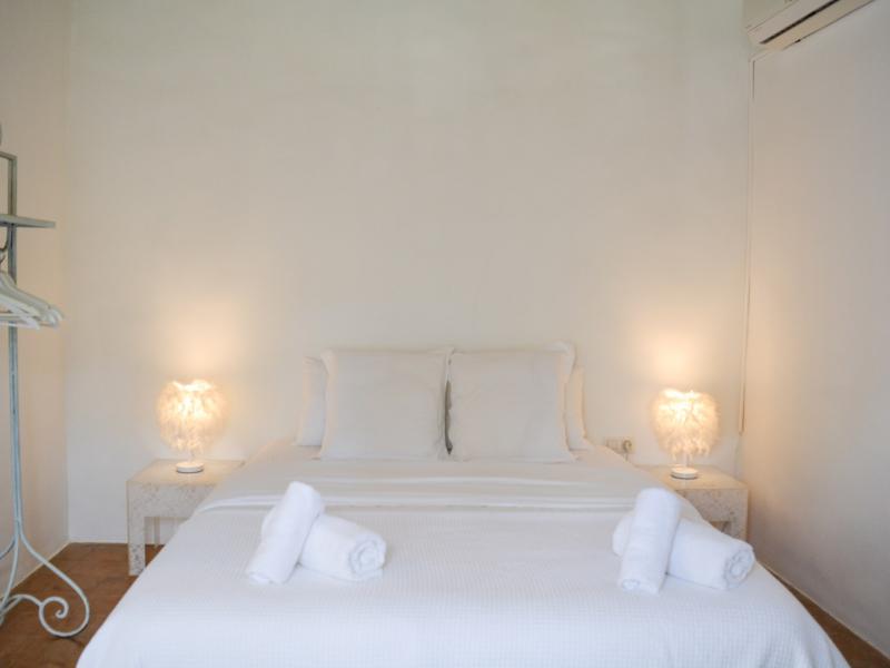 Finca Lucia , Can Furnet , Jesus 