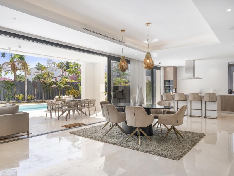 Villa Trazzini , Marbella 