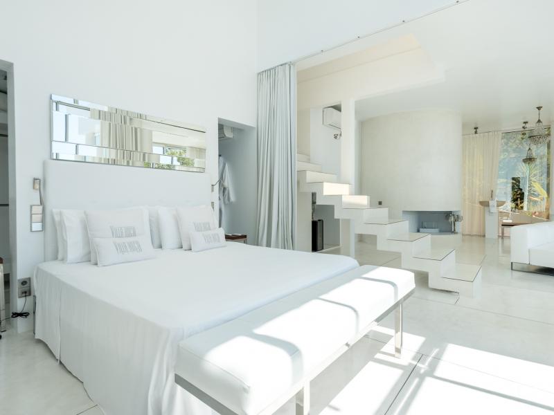Villa Destiny , 