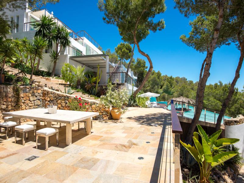 Villa Destiny , 