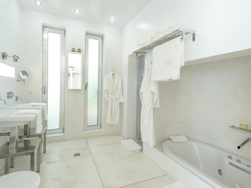 Villa Destiny , 