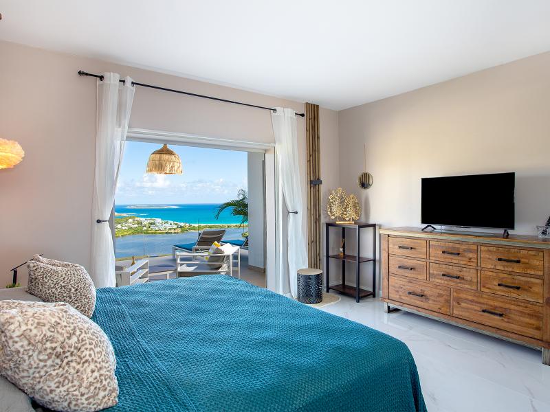 La Casa del Jefe , Orient Bay 