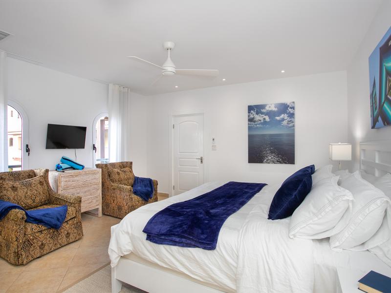 Marina 360 , Cupecoy 