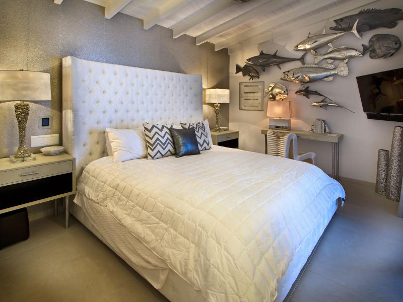 C'est La Vie, Terres Basses , Terres Basses 